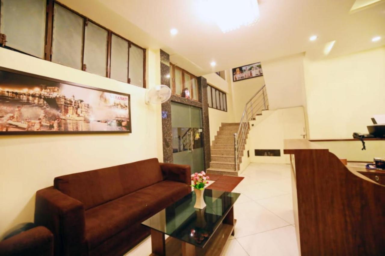Oyo 16708 Sada Shiv Guest House Varanasi Ngoại thất bức ảnh