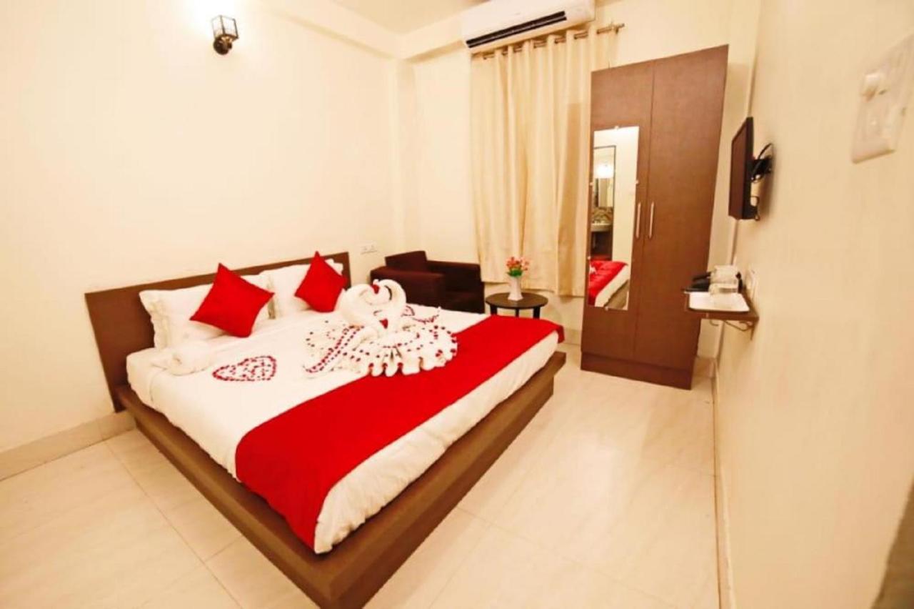 Oyo 16708 Sada Shiv Guest House Varanasi Ngoại thất bức ảnh