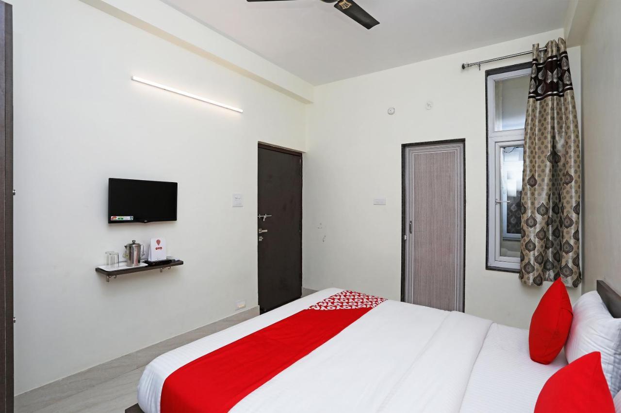 Oyo 16708 Sada Shiv Guest House Varanasi Ngoại thất bức ảnh