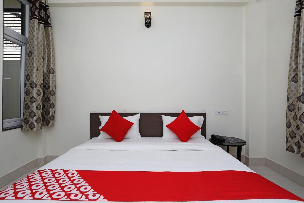 Oyo 16708 Sada Shiv Guest House Varanasi Ngoại thất bức ảnh