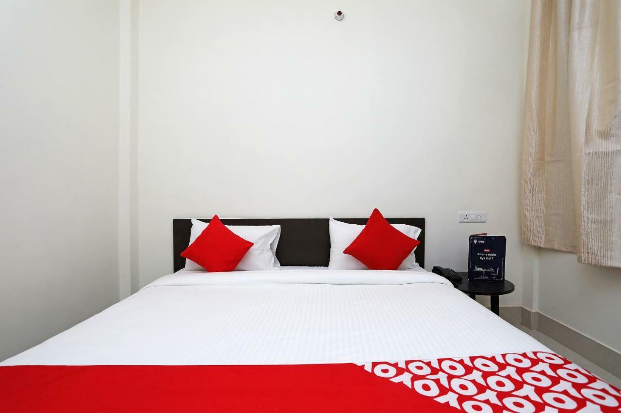 Oyo 16708 Sada Shiv Guest House Varanasi Ngoại thất bức ảnh